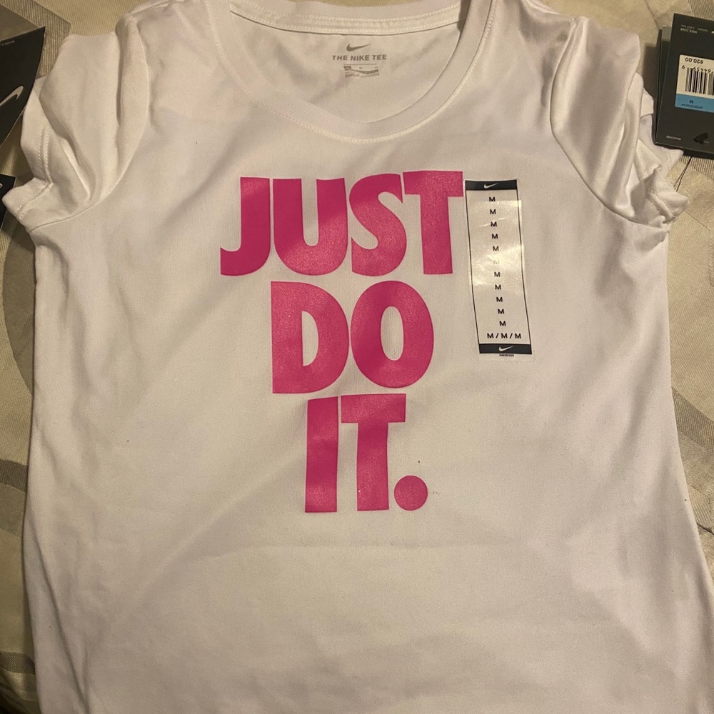 New girls Nike top